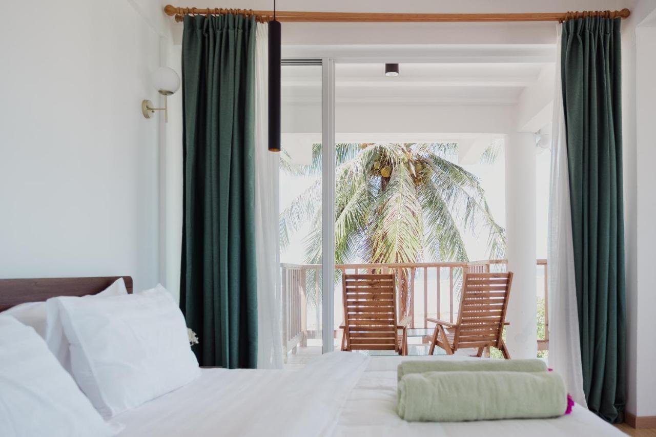 Coral Inn Thulusdhoo Esterno foto