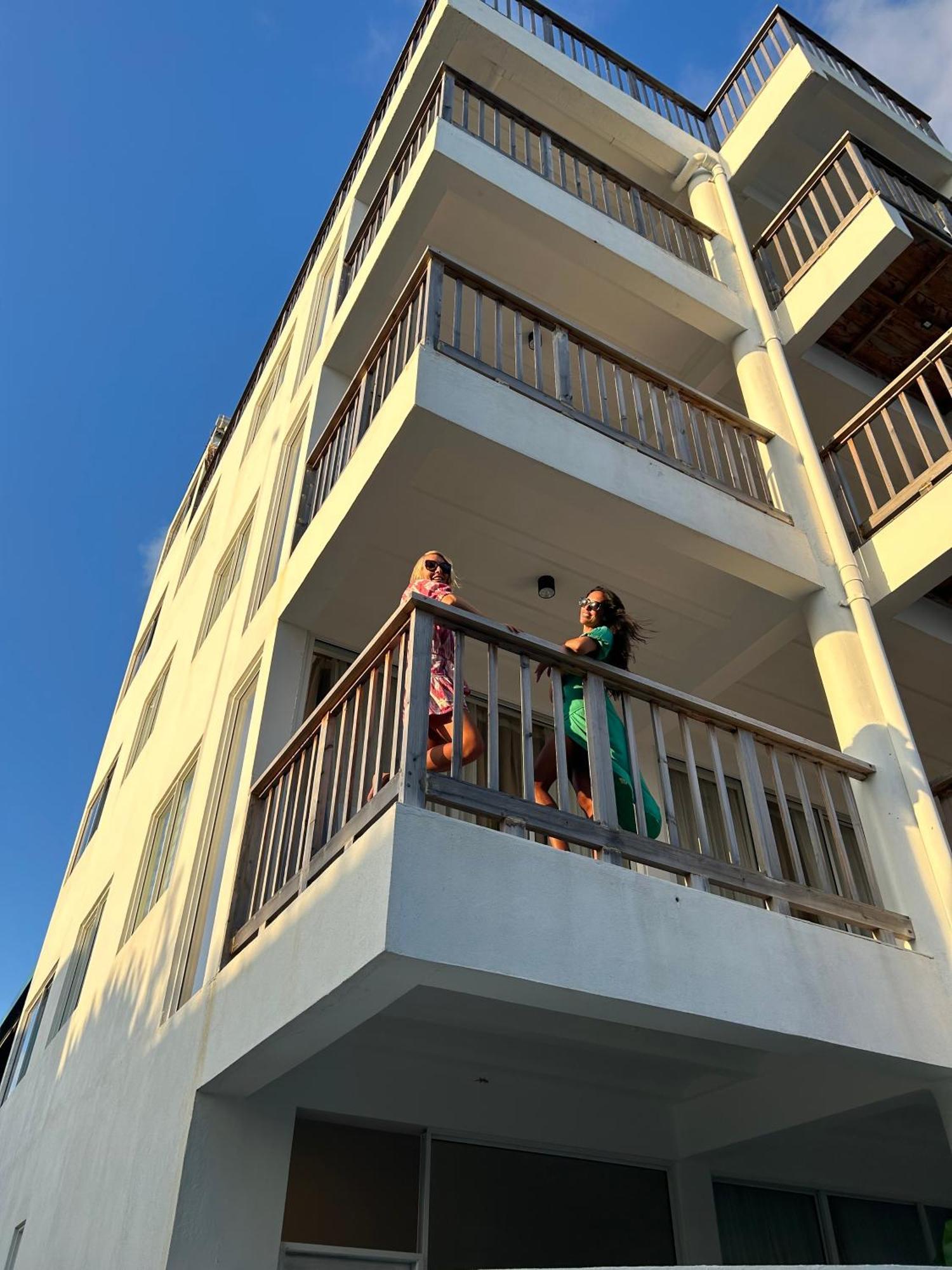 Coral Inn Thulusdhoo Esterno foto